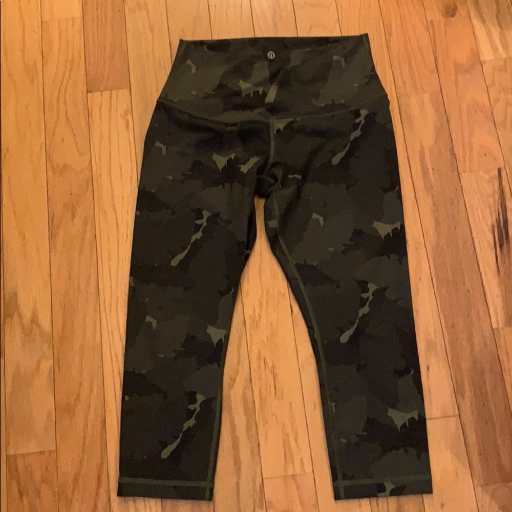 Lululemon wunder under crop